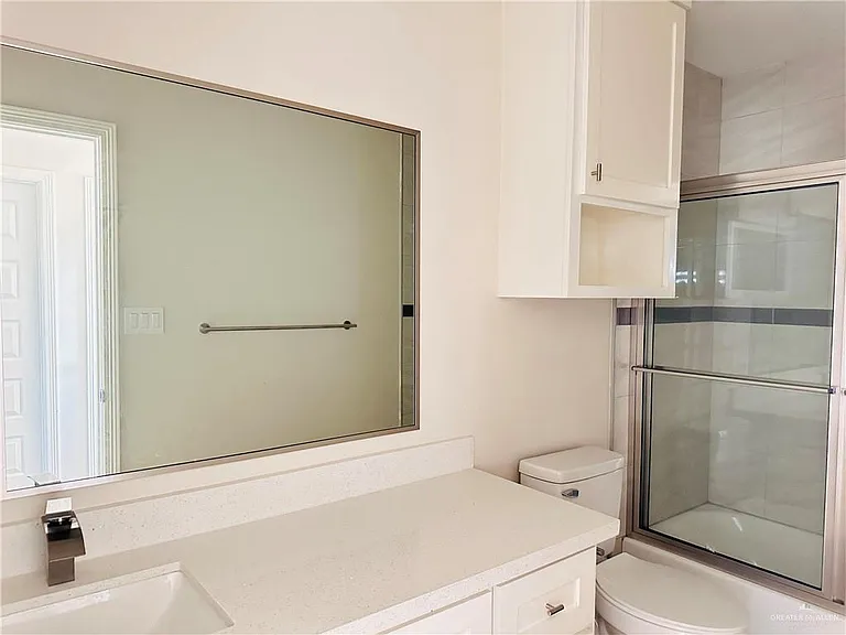 3421 S Kerala Ave #D — Photo 16