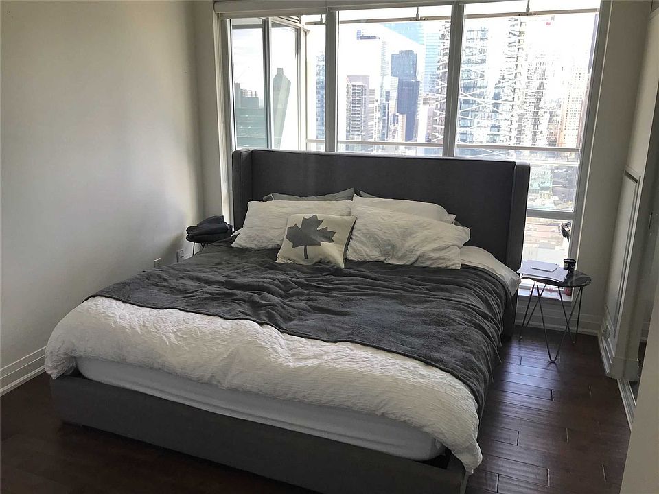 2nd image of 80 John St W #2712