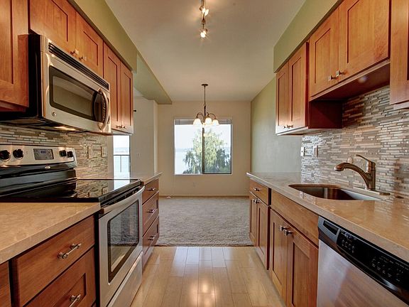 4th image of 2055 43rd Ave E APT 302