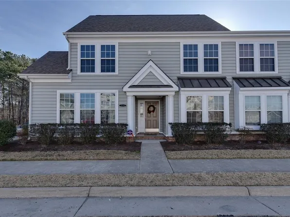 2232 Humphreys Dr, Suffolk, VA 23435