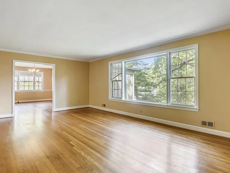3303 Winnett Rd — Photo 14