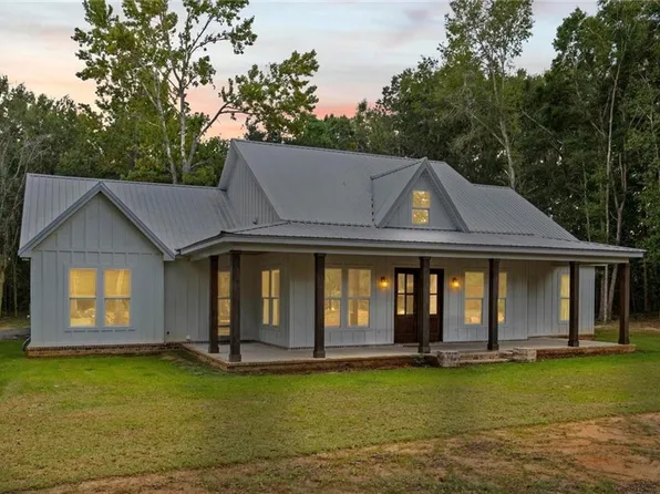 4397 Fowl River Rd, Theodore, AL 36582