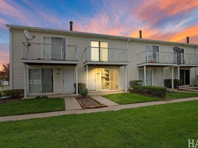 435 Meadow Green Ln, Round Lake Beach, IL, 60073