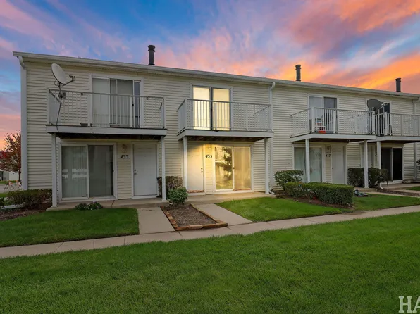 435 Meadow Green Ln, Round Lake Beach, IL 60073
