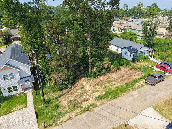 16716 E Ivanhoe, Montgomery, TX 77316