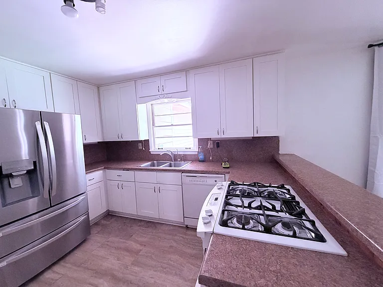 1158 Arborvista Dr NE — Photo 20