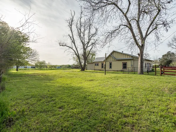 108 S Avenue C, Wortham, TX 76693