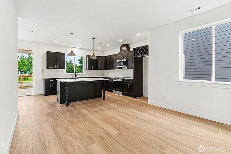 4th image of 7651 Deschutes Heights Court SE #67
