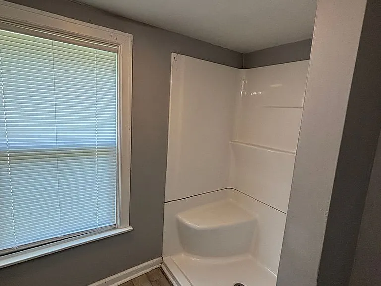 1060 Sugar Grove Rd — Photo 11