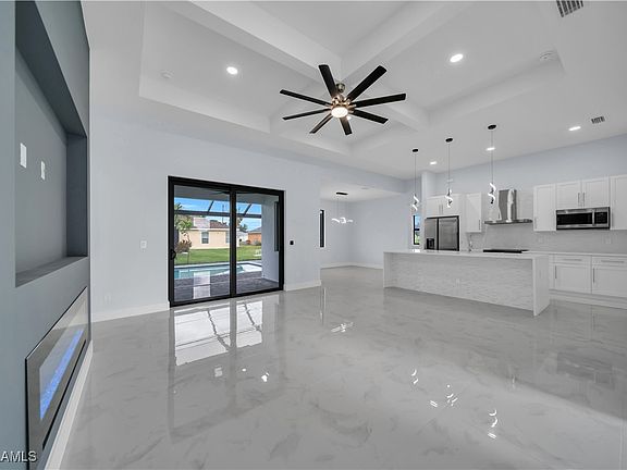 4th image of 309 NW 23rd Ave