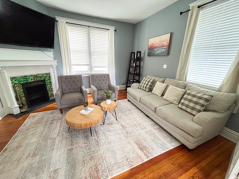 127 N Jefferson St — Photo 34