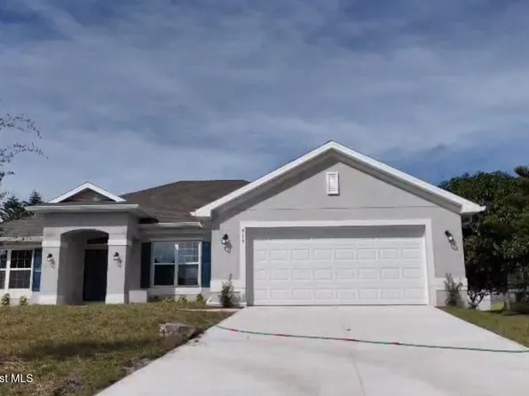 915 Rose Arbor Dr, Sebastian, FL 32958