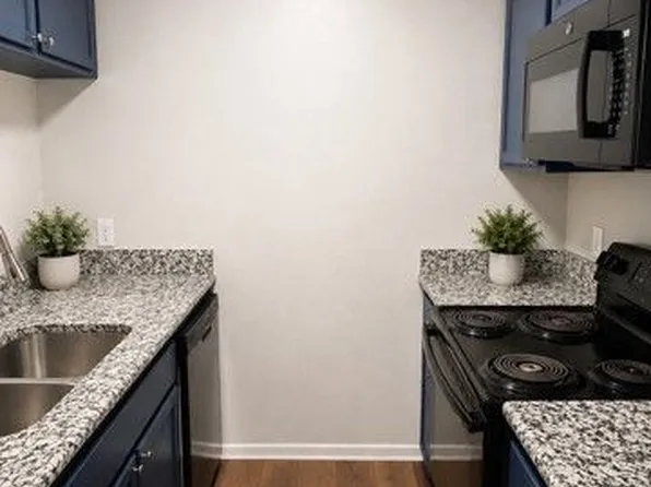 624 E 3rd St APT 207, Springtown, TX 76082
