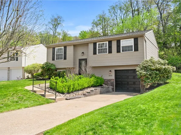 1033 Barnsley Dr, South Park, PA 15129