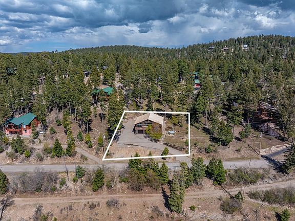 3rd image of 726 Big Bear Way