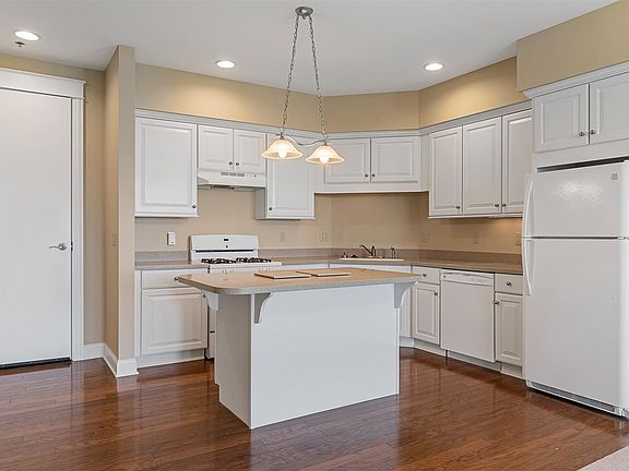 5th image of 725 Harbor Watch Dr Unit 312-26