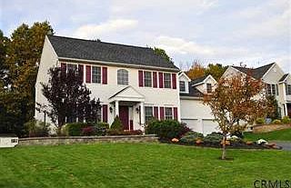 1st image of 34 Shinnecock Hills Dr