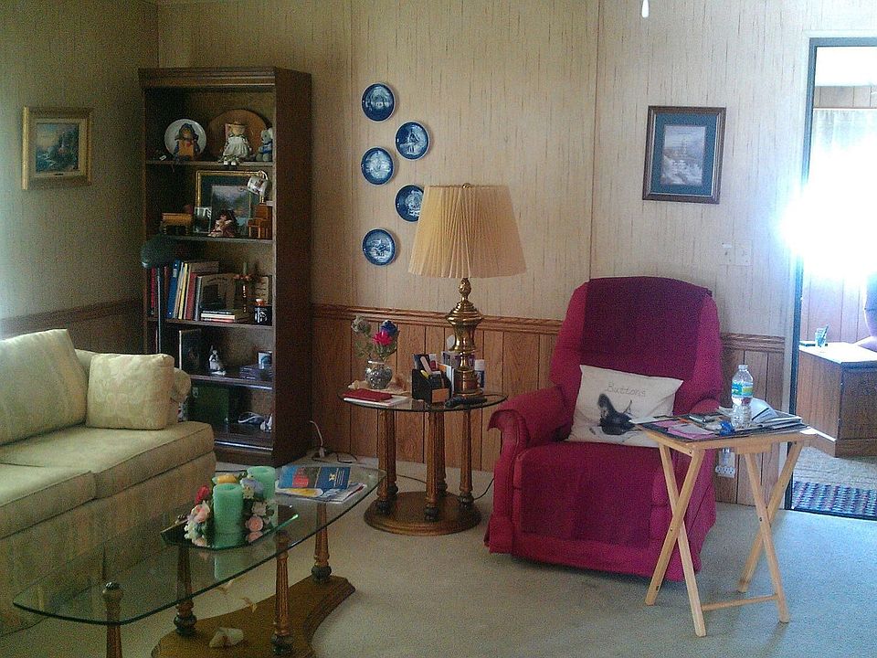 1st image of 141 Country Ln
