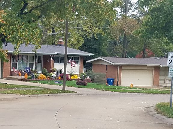 4th image of 2315 Kenosho Ave