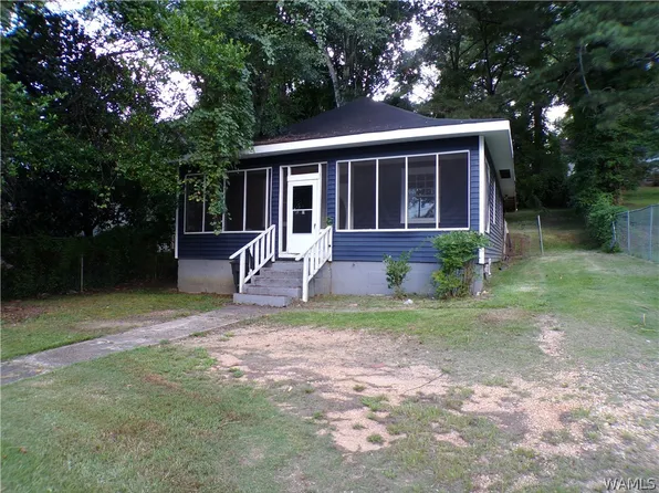 439 2nd Ave NW, Fayette, AL 35555