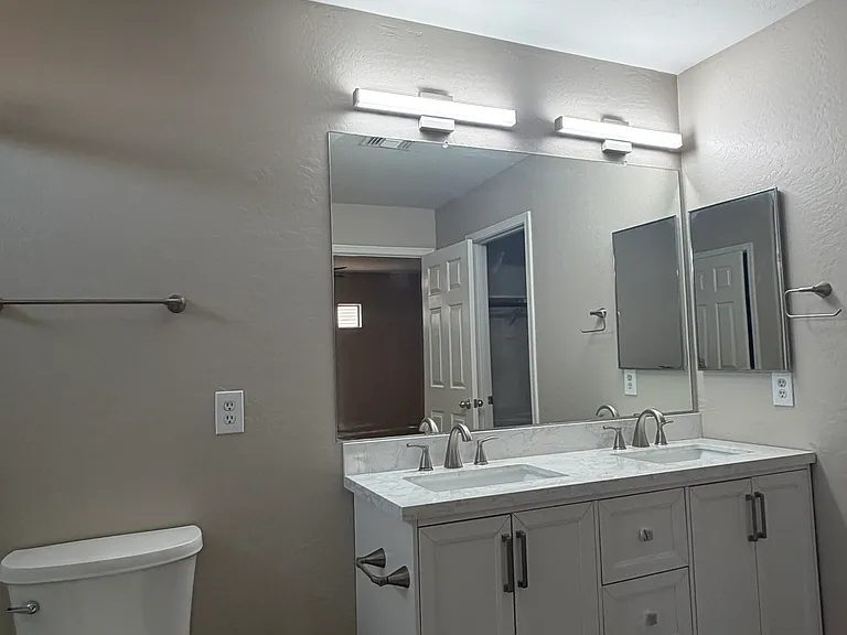 17737 W Hearn Rd — Photo 9