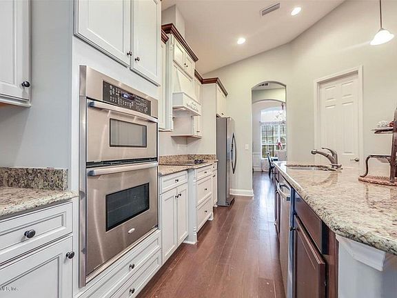 5th image of 277 Glen Laurel Dr