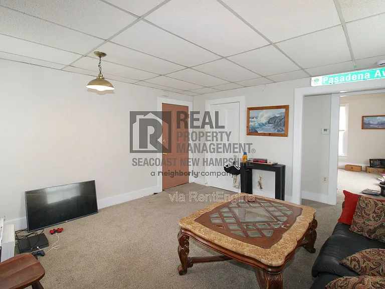 40 Grove St #4 — Photo 3