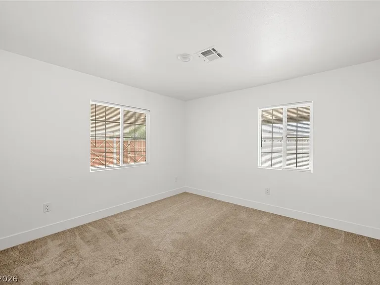 623 N 10th St #D — Photo 12