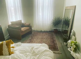 Rented by Standard Living Realty Inc