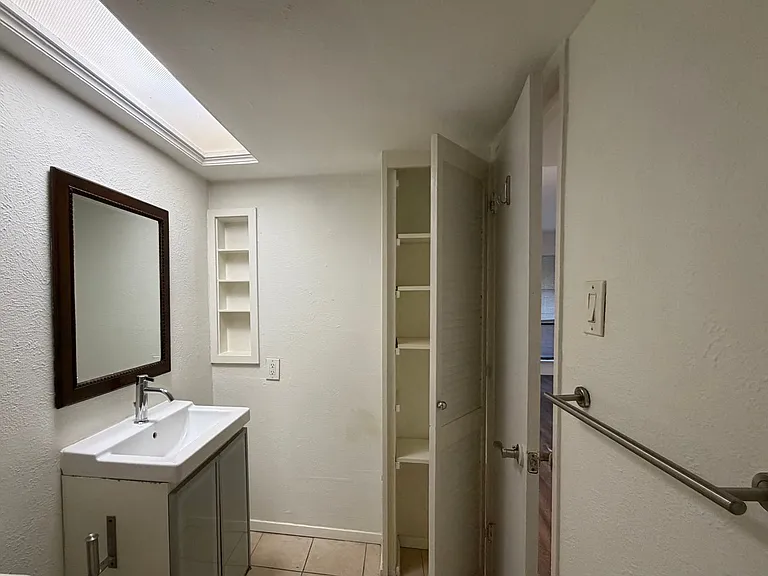 4107 Avondale Ave #104 — Photo 10