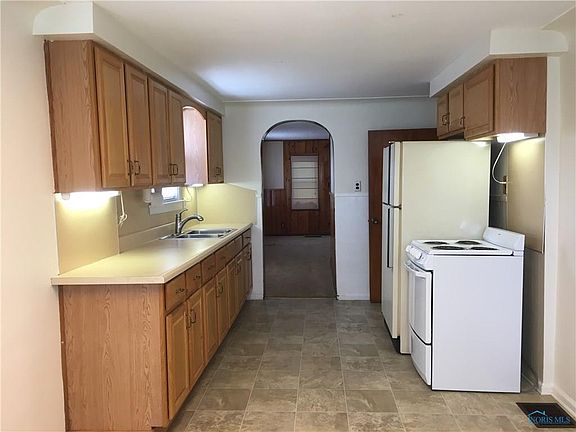 4th image of 6146 Dorr St