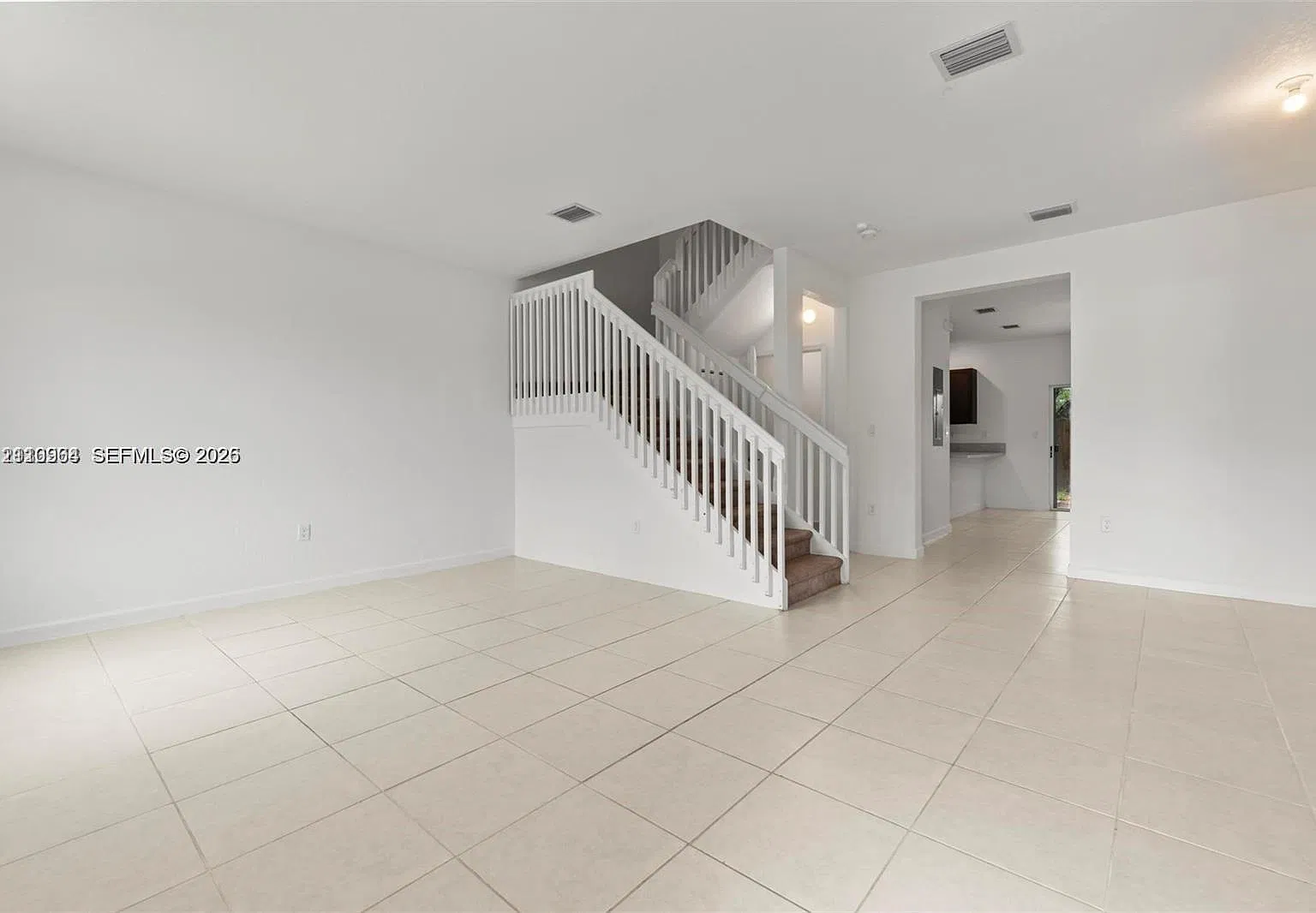Keys Gate Residential — Photo 4
