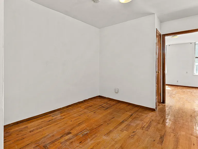 96 Graham Ave #1B — Photo 9