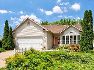 2964 Riley Ridge Rd, Holland, MI 49424