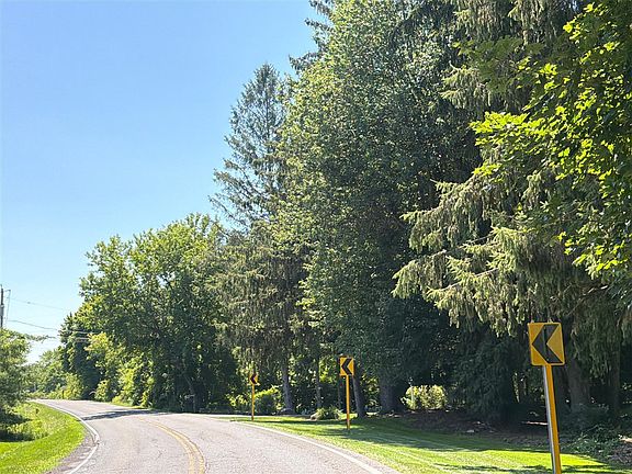 5th image of 169 Wemple Rd