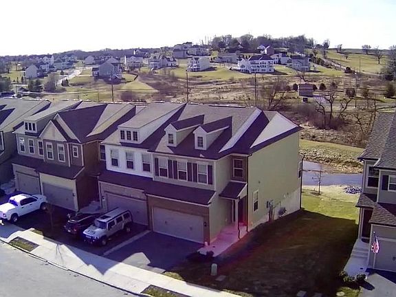 2nd image of 49 Locks Farm Ln