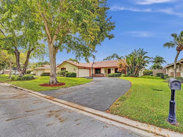 9780 NW 5th Ct, Coral Springs, FL 33071