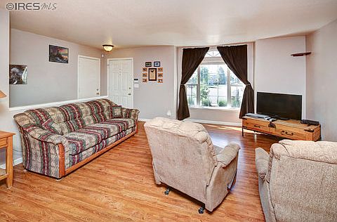 5th image of 3201 Dickson Ct