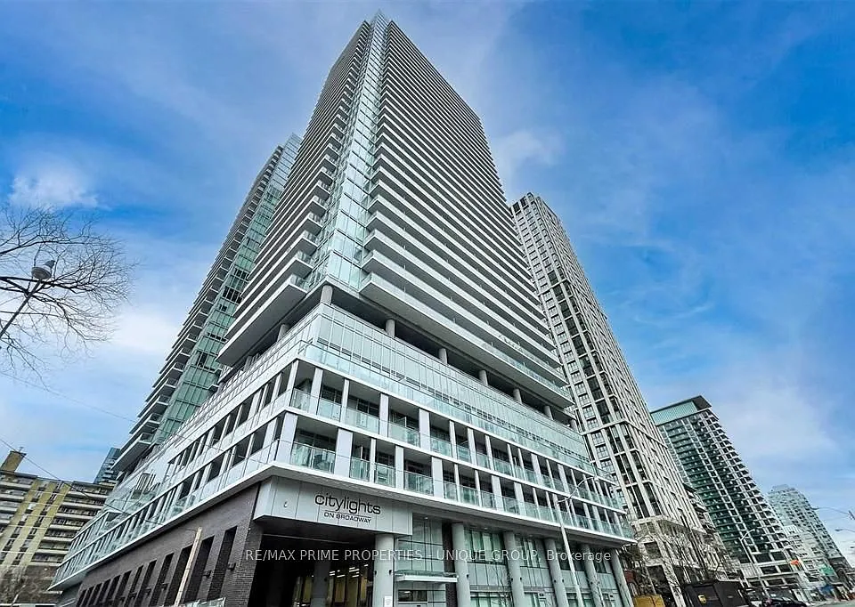 99 Broadway Ave #3503