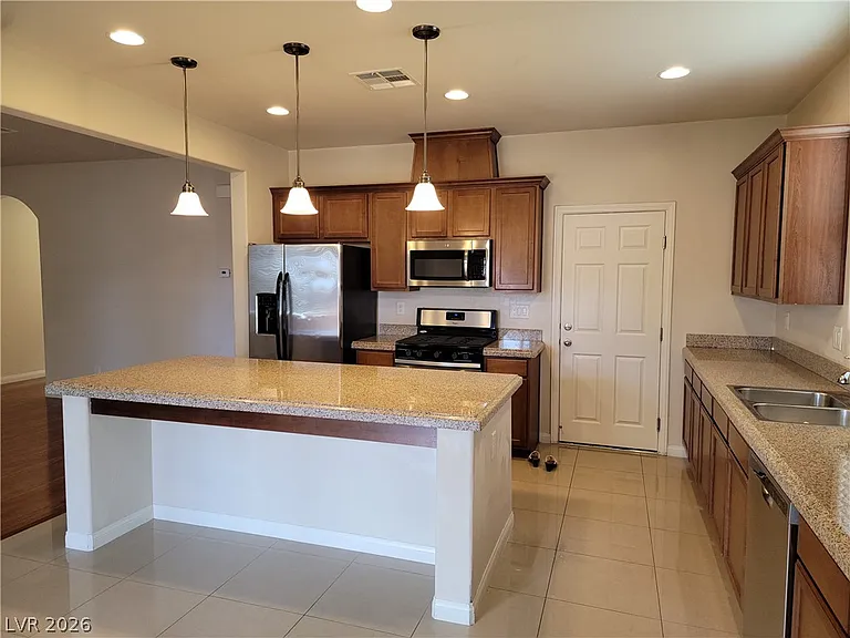 318 Glacier Meadow Rd — Photo 10
