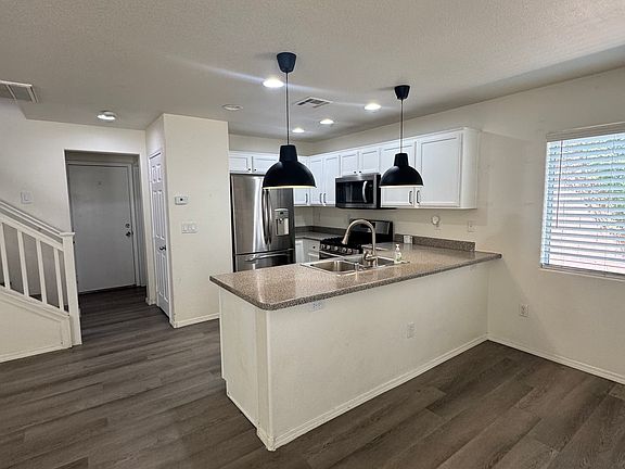 3rd image of 3825 Bayamon St
