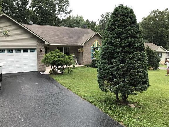 2nd image of 5006 Chinook Ln