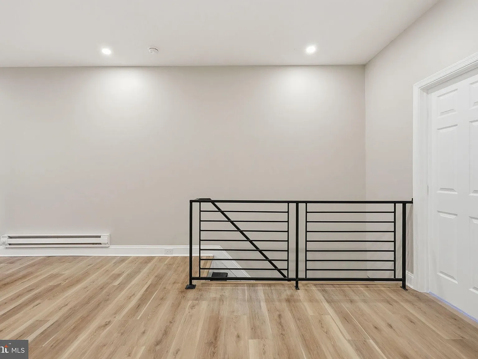 2 bed, 1112 sqft, $1,275 — Photo 3