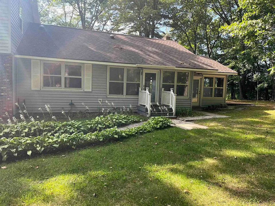 89 Butler Ave #B