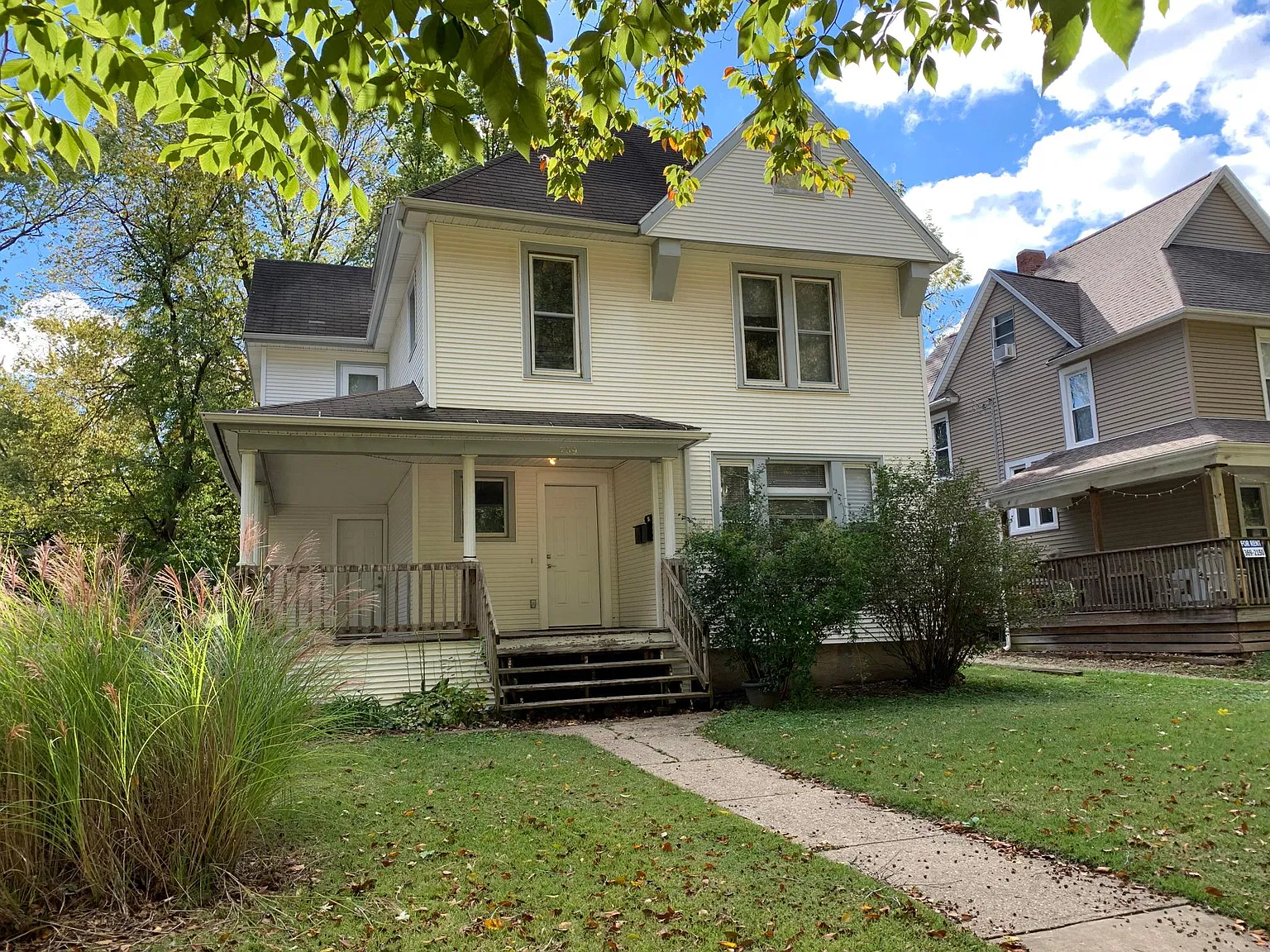 709 W Illinois St — Photo 1