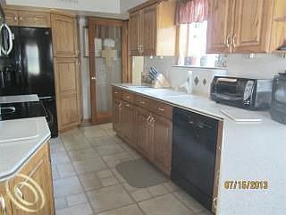 4th image of 3946 Edgewood St