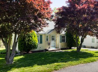 331 Quinn St, Naugatuck, CT 06770
