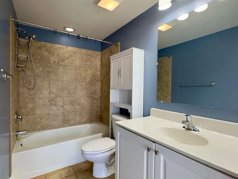 701 S Rose St — Photo 23