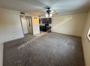 101 Paces Ferry Dr #4, Bull Shoals, AR 72619