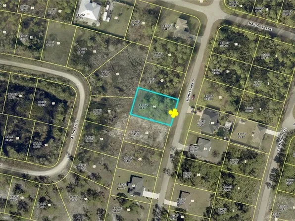 612 Summit Ave S, Lehigh Acres, FL 33974